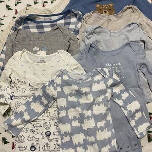 Baby Long Sleeve One Piece Set in Blue and Gray clothing bundle